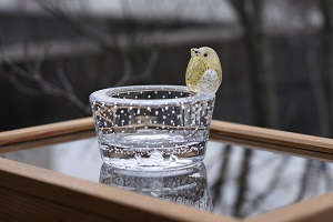 人気ガラス作家 津坂陽介 富山ガラス工房 鳥の入れ物 金箔銀箔